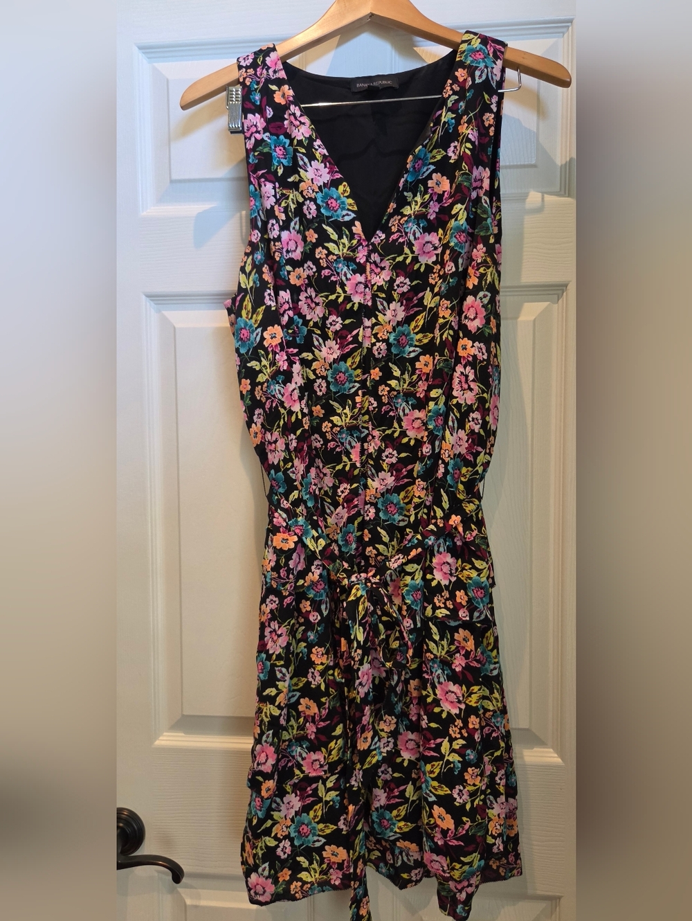 Banana Republic Black Floral V-Neck Mini Dress with Tiers And a Tie Belt